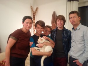 Wade, 20 ans, entouré de sa nouvelle famille
